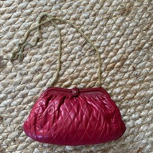 VERY RARE Chanel alligator & quilted lambskin red crossbody with gold hardware